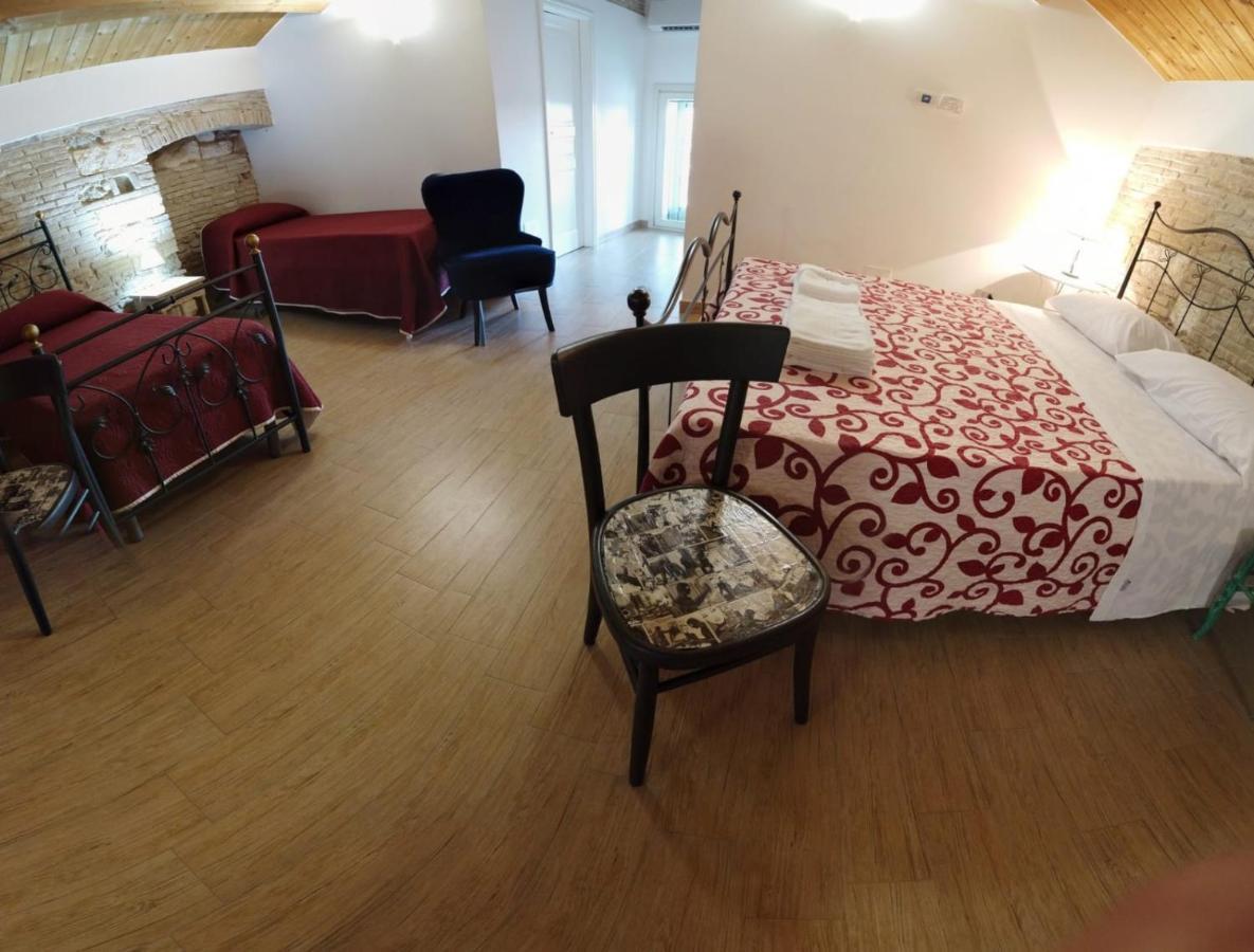 Residenza Delle Grazie Bed and Breakfast Miglionico Buitenkant foto
