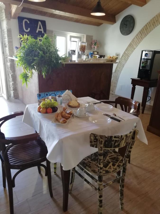 Residenza Delle Grazie Bed and Breakfast Miglionico Buitenkant foto