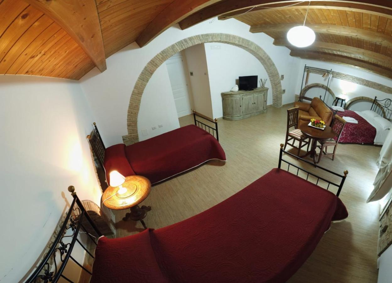 Residenza Delle Grazie Bed and Breakfast Miglionico Buitenkant foto