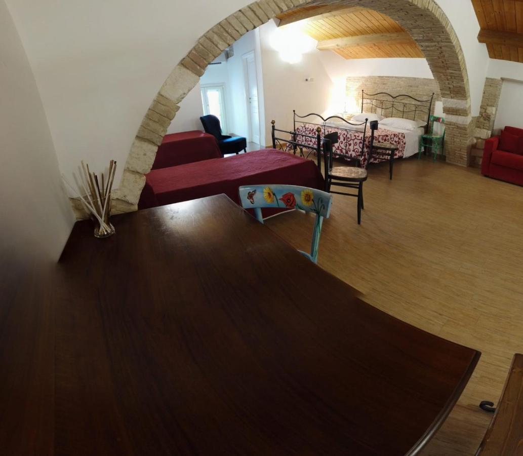 Residenza Delle Grazie Bed and Breakfast Miglionico Buitenkant foto