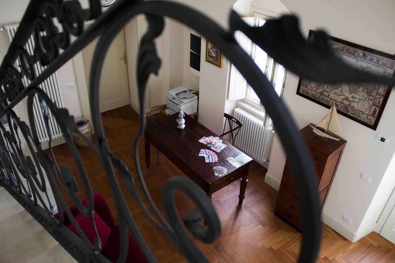 Residenza Delle Grazie Bed and Breakfast Miglionico Buitenkant foto