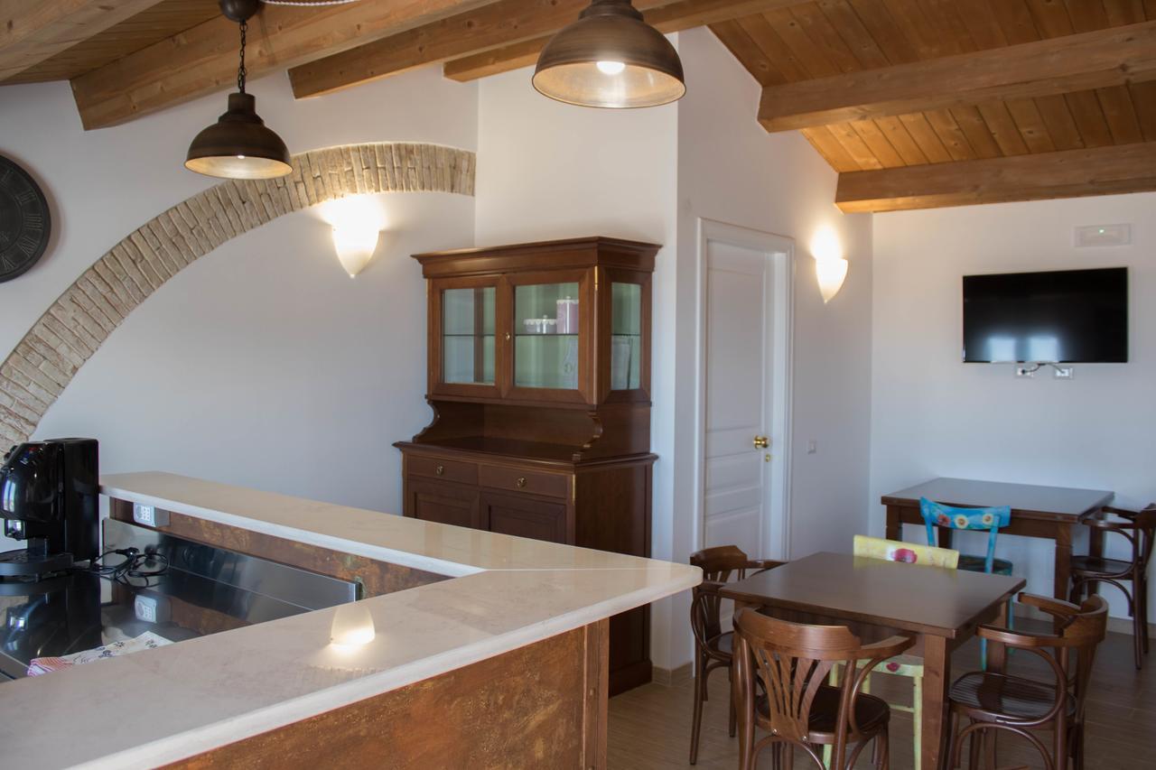 Residenza Delle Grazie Bed and Breakfast Miglionico Buitenkant foto